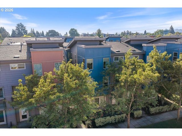 7534 N BURLINGTON Ave, Portland, OR 97203