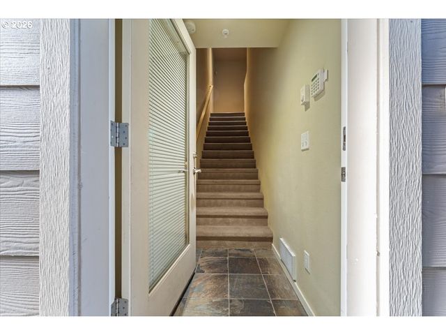 7534 N BURLINGTON Ave, Portland, OR 97203