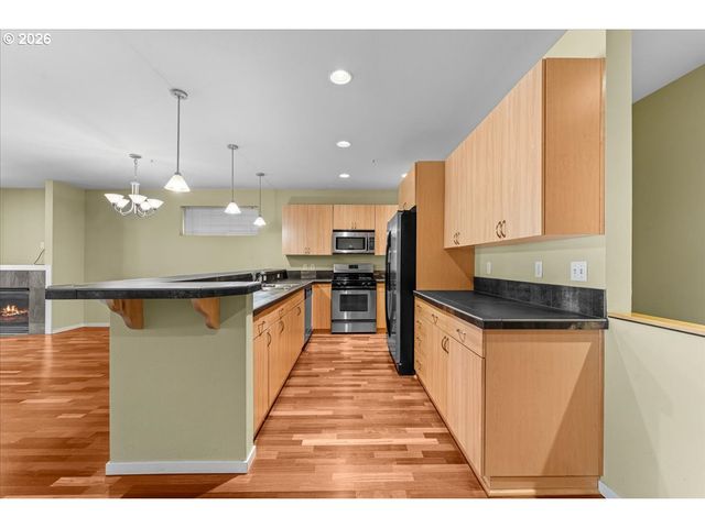 7534 N BURLINGTON Ave, Portland, OR 97203