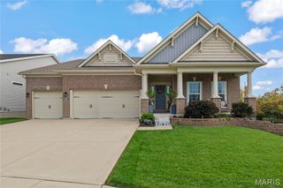 2300 Chemin Avenue, St Charles, MO 63301