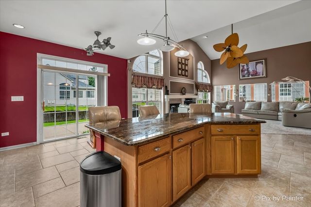 1327 Palisades Drive, Bolingbrook, IL 60490