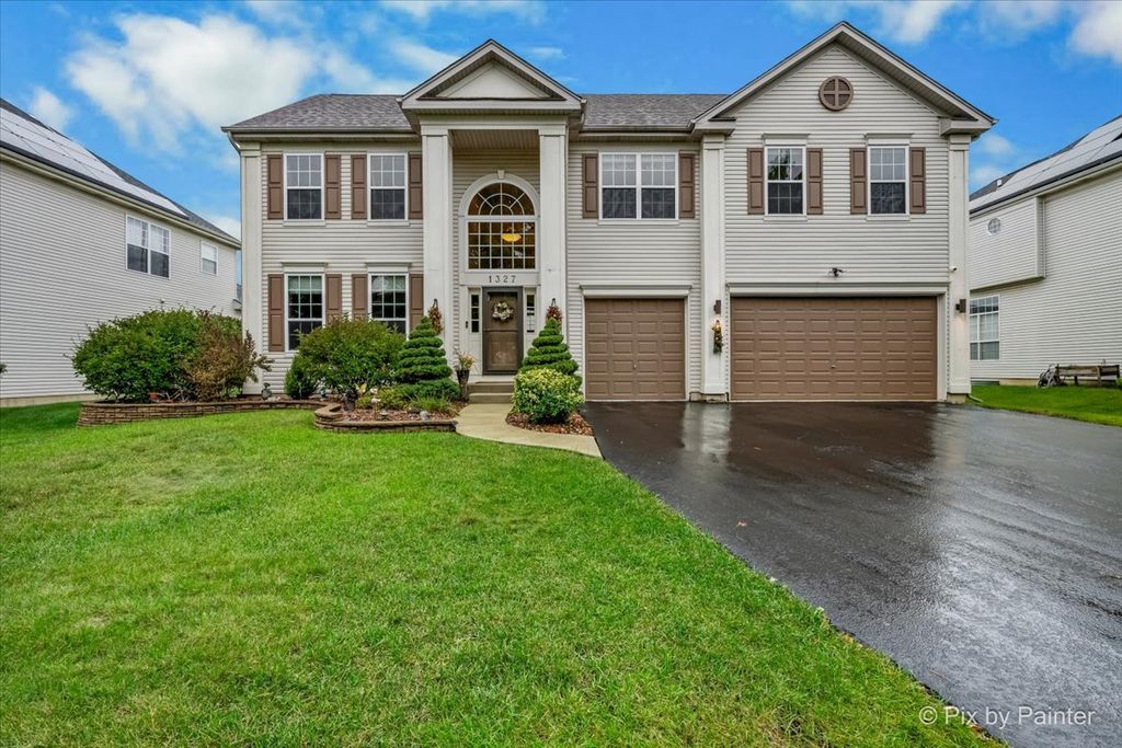 1327 Palisades Drive, Bolingbrook, IL 60490