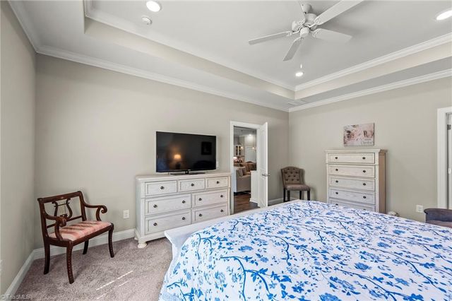 140 Castle Pond Drive, Winston-salem, NC 27107