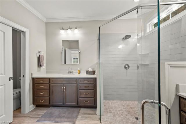 140 Castle Pond Drive, Winston-salem, NC 27107