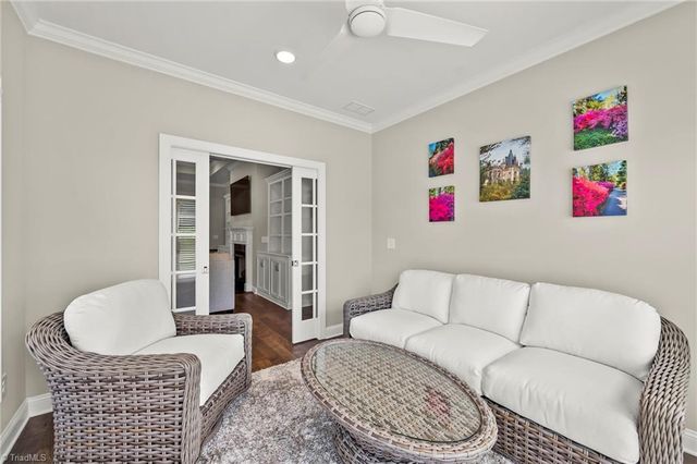 140 Castle Pond Drive, Winston-salem, NC 27107