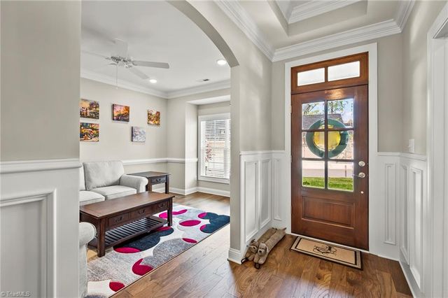 140 Castle Pond Drive, Winston-salem, NC 27107