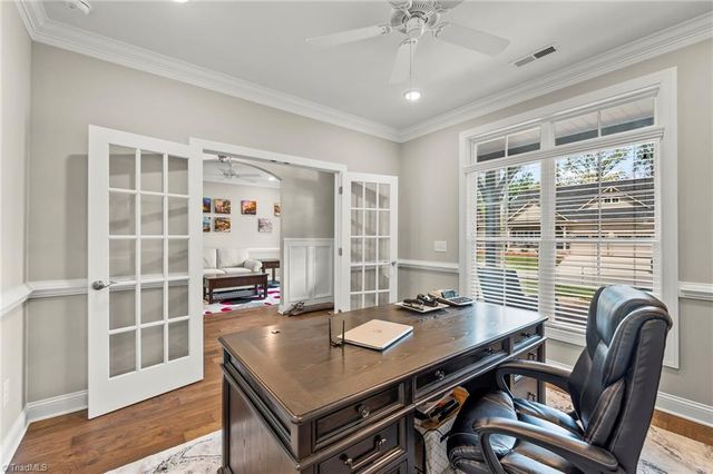 140 Castle Pond Drive, Winston-salem, NC 27107