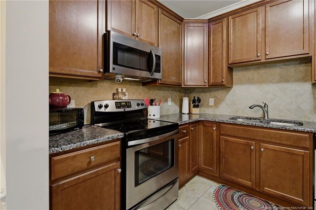 158 Gallery Drive 302, Spring Lake, NC 28390