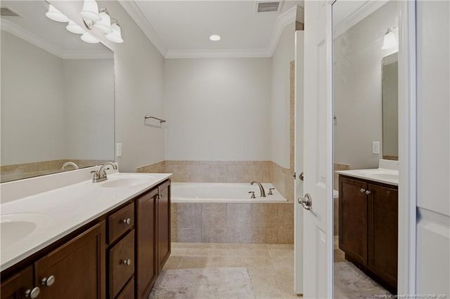 158 Gallery Drive 302, Spring Lake, NC 28390
