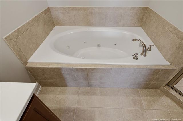 158 Gallery Drive 302, Spring Lake, NC 28390