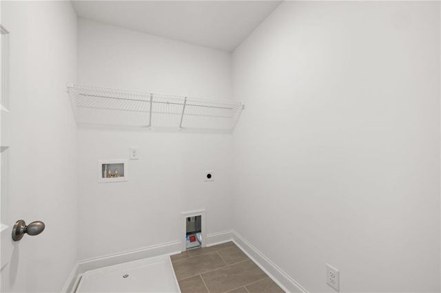 5605 Overview Drive, Flowery Branch, GA 30542