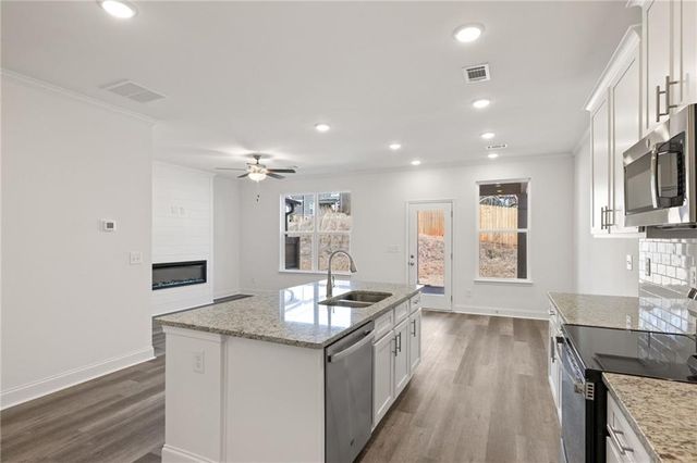 5605 Overview Drive, Flowery Branch, GA 30542