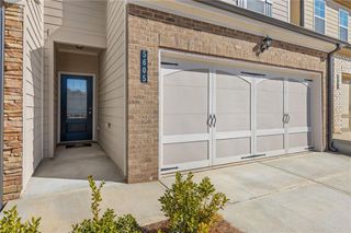 5605 Overview Drive, Flowery Branch, GA 30542