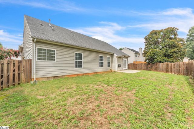 201 N Orchard Farms Avenue, Simpsonville, SC 29681
