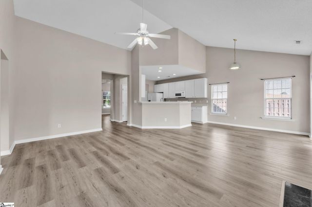 201 N Orchard Farms Avenue, Simpsonville, SC 29681