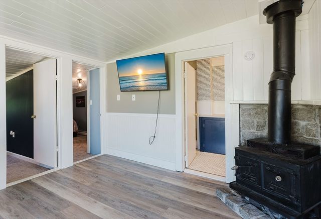 3 Rockland St, Fairhaven, MA 02719