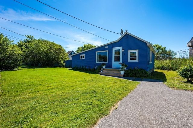 3 Rockland St, Fairhaven, MA 02719