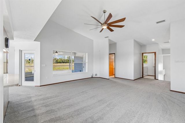 5247 TROPICAL POINT, Weeki Wachee, FL 34607