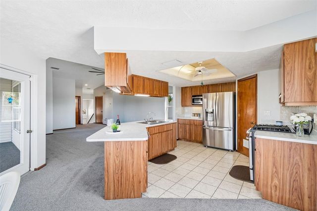 5247 TROPICAL POINT, Weeki Wachee, FL 34607