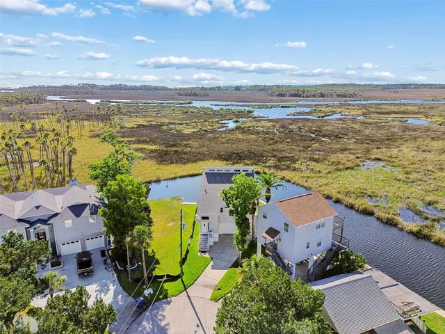 5247 TROPICAL POINT, Weeki Wachee, FL 34607