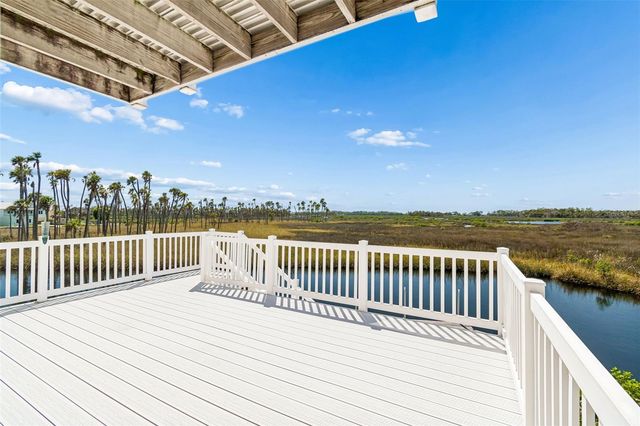 5247 TROPICAL POINT, Weeki Wachee, FL 34607