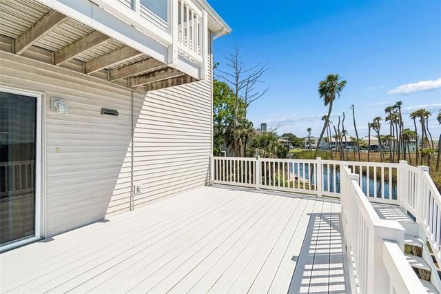 5247 TROPICAL POINT, Weeki Wachee, FL 34607