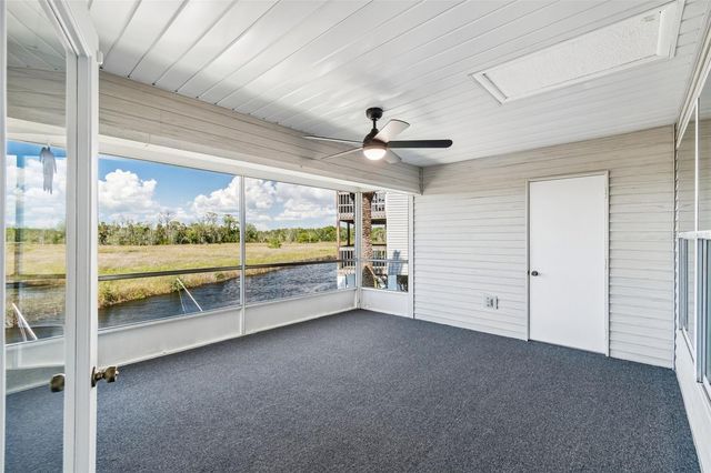 5247 TROPICAL POINT, Weeki Wachee, FL 34607