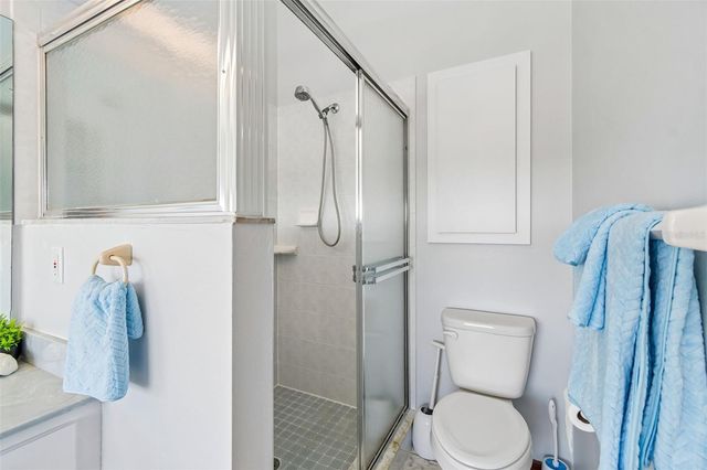 5247 TROPICAL POINT, Weeki Wachee, FL 34607