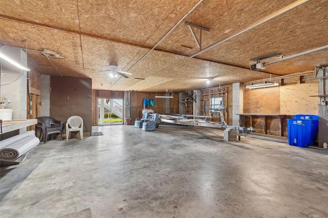 5247 TROPICAL POINT, Weeki Wachee, FL 34607
