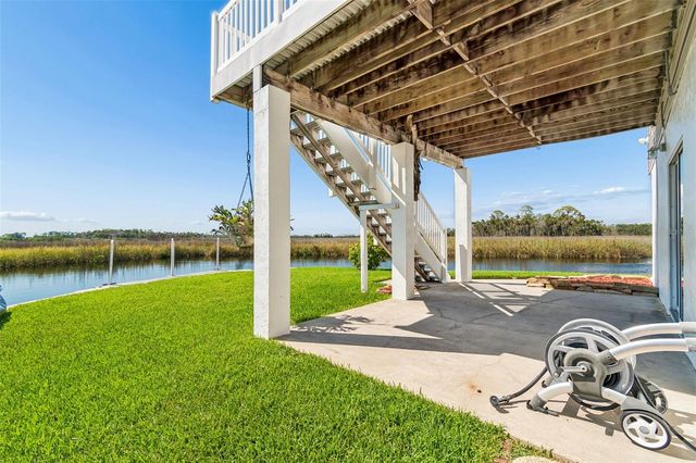 5247 TROPICAL POINT, Weeki Wachee, FL 34607