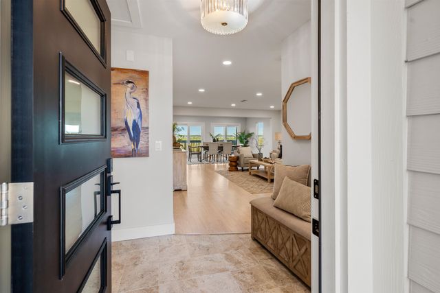 420 Trade Wind Ln, St Augustine, FL 32080