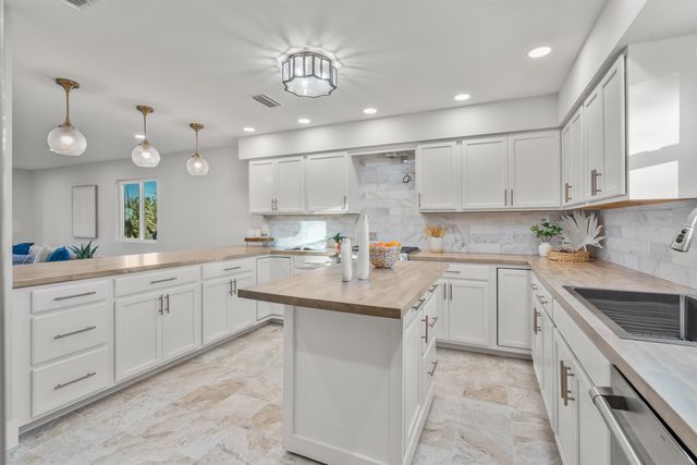 420 Trade Wind Ln, St Augustine, FL 32080