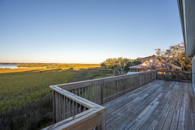 420 Trade Wind Ln, St Augustine, FL 32080