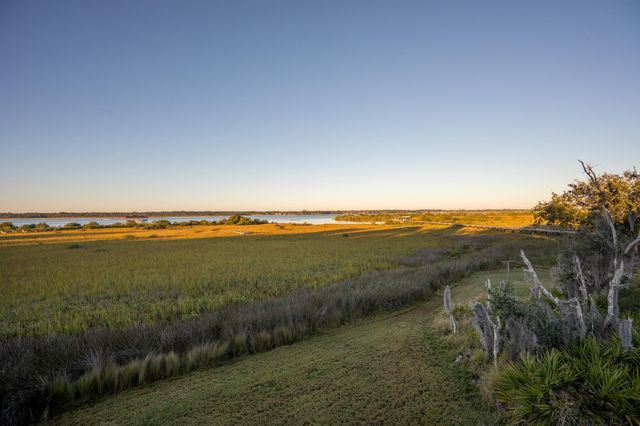 420 Trade Wind Ln, St Augustine, FL 32080