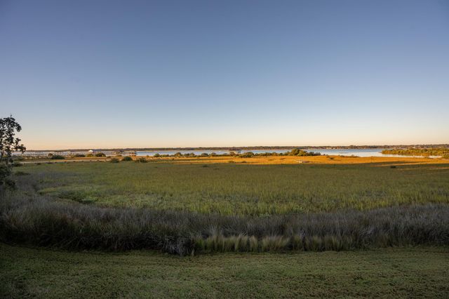 420 Trade Wind Ln, St Augustine, FL 32080