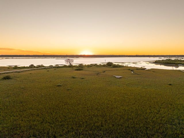 420 Trade Wind Ln, St Augustine, FL 32080