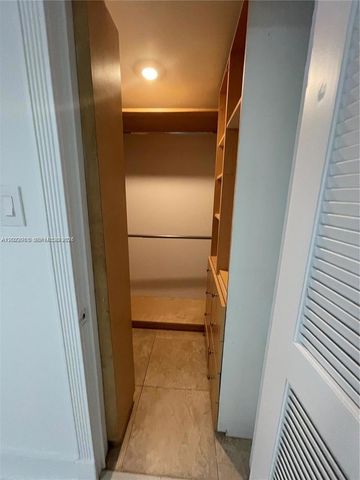 1310 N 70th Way 1, Hollywood, FL 33024