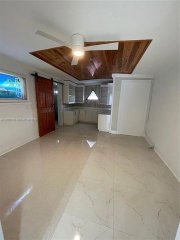 1310 N 70th Way 1, Hollywood, FL 33024