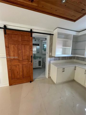 1310 N 70th Way 1, Hollywood, FL 33024