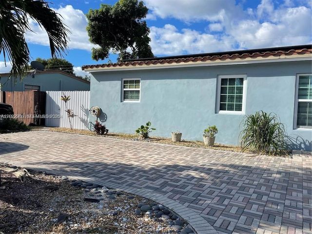1310 N 70th Way 1, Hollywood, FL 33024