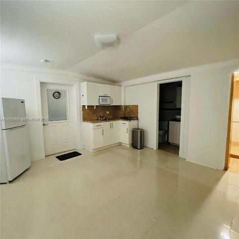 1310 N 70th Way 1, Hollywood, FL 33024