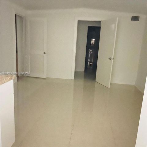 1310 N 70th Way 1, Hollywood, FL 33024