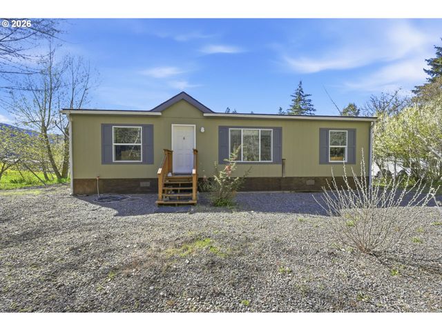 76113 FISH HATCHERY Rd, Oakridge, OR 97463