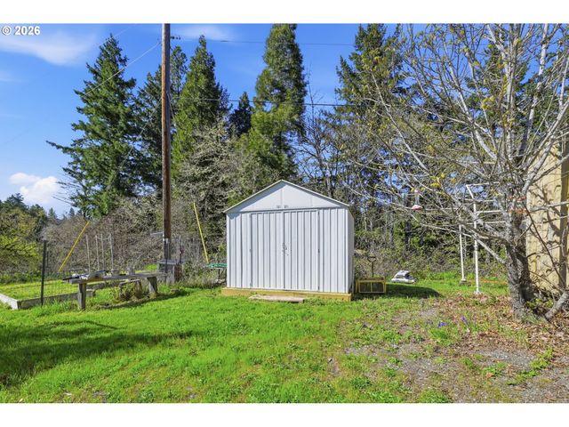 76113 FISH HATCHERY Rd, Oakridge, OR 97463