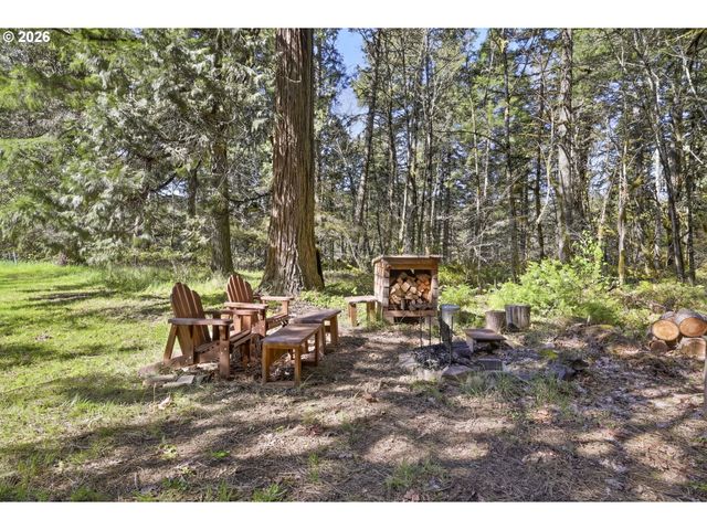 76113 FISH HATCHERY Rd, Oakridge, OR 97463
