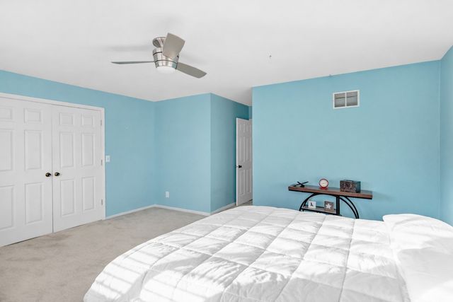 1527 Kirkwood Drive 1527, Geneva, IL 60134