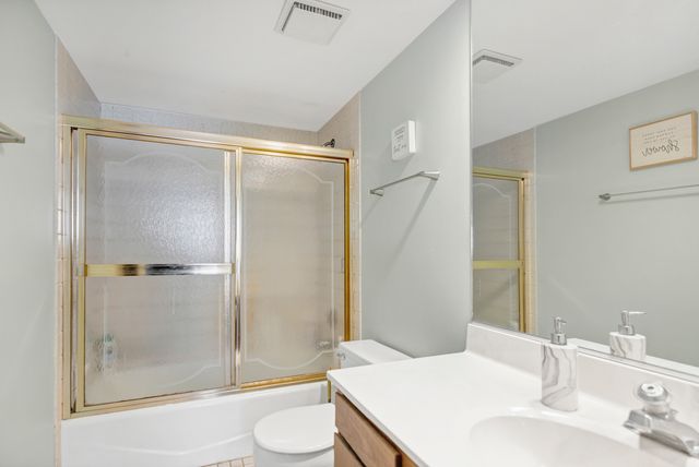 1527 Kirkwood Drive 1527, Geneva, IL 60134