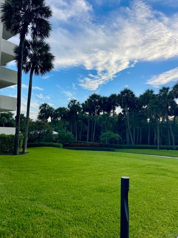 2001 N OCEAN Boulevard 301, Boca Raton, FL 33431