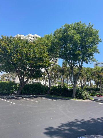2001 N OCEAN Boulevard 301, Boca Raton, FL 33431