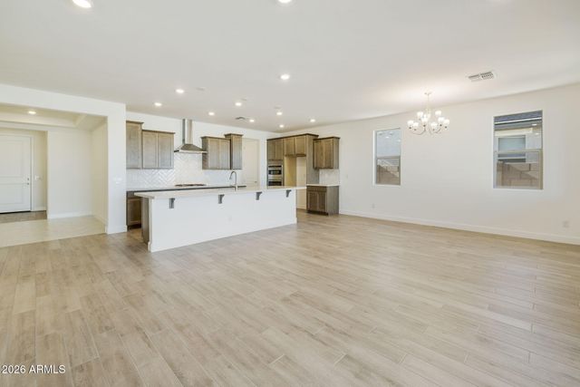 19010 W ROSE Lane, Waddell, AZ 85355